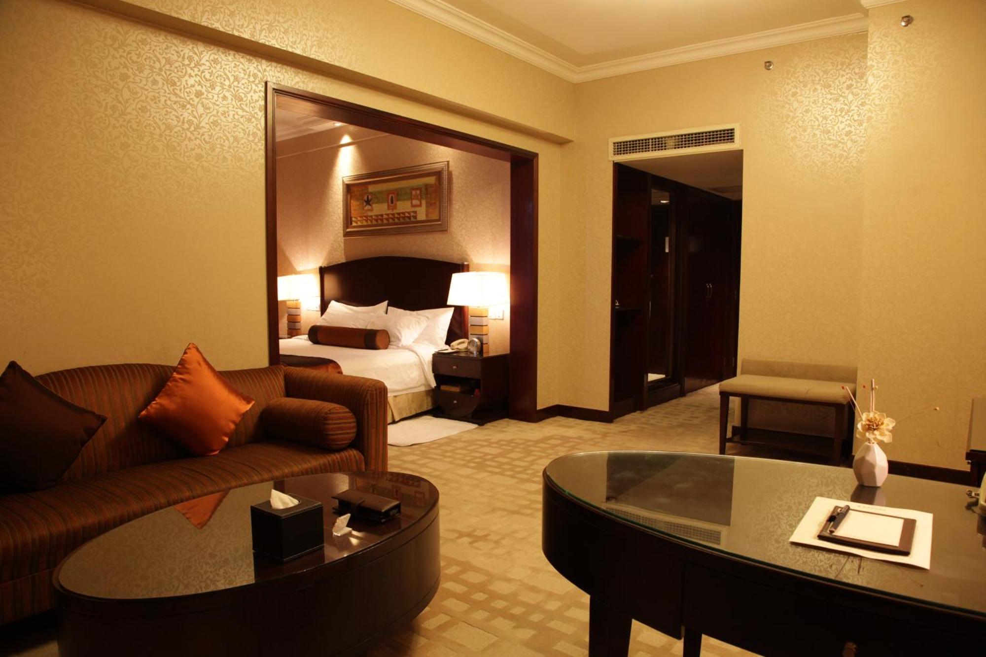 Grand International Hotel Guangzhou Exteriör bild